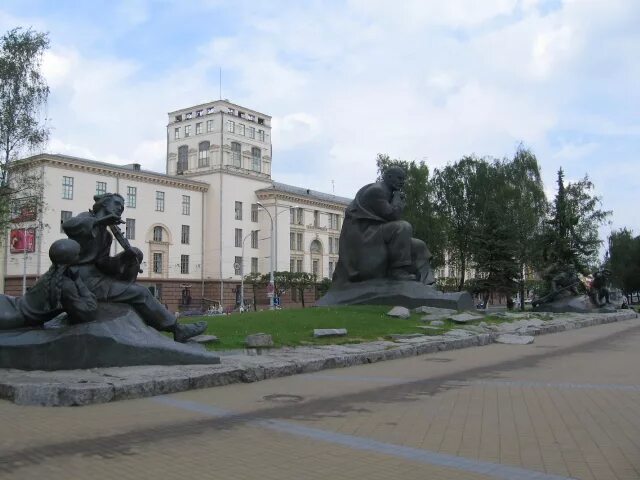 Площадь якуба коласа минск проспект независимости фото Файл:Pl. Kolas.jpg - Википедия