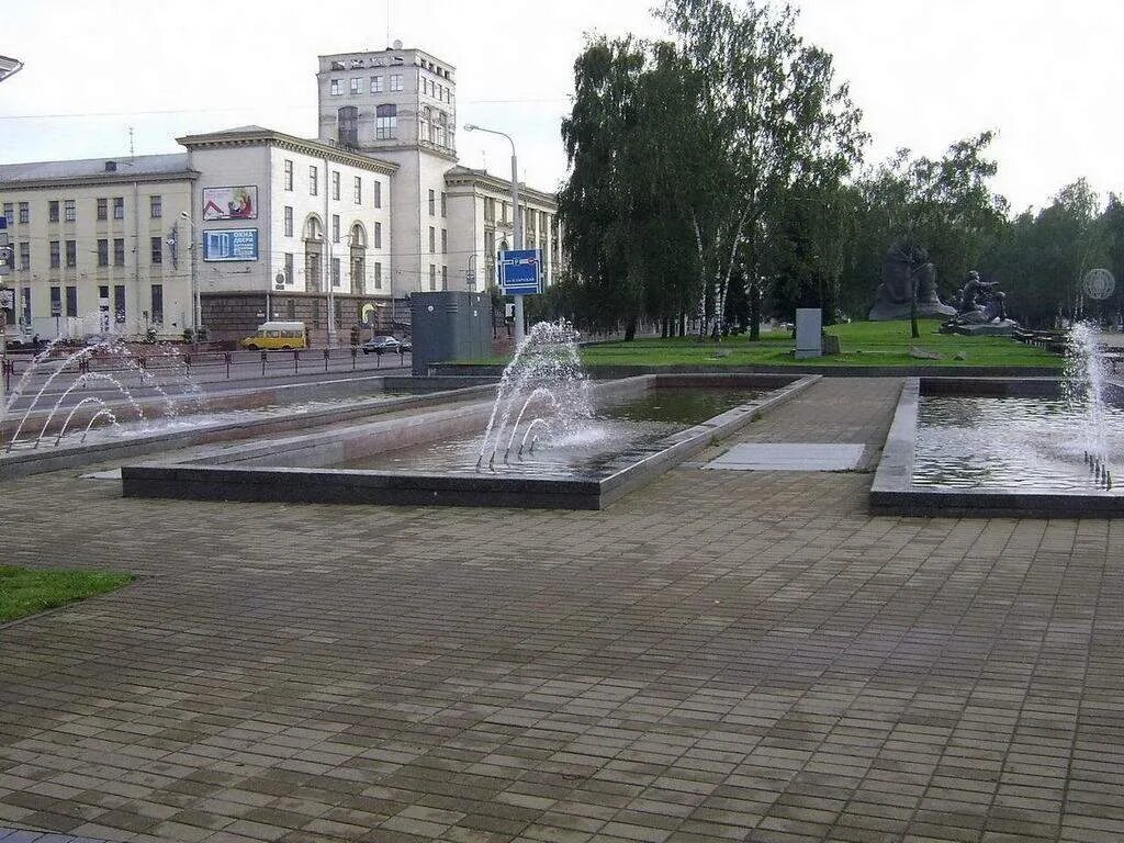 Площадь якуба коласа минск проспект независимости фото Площадь якуба коласа в минске - Фото