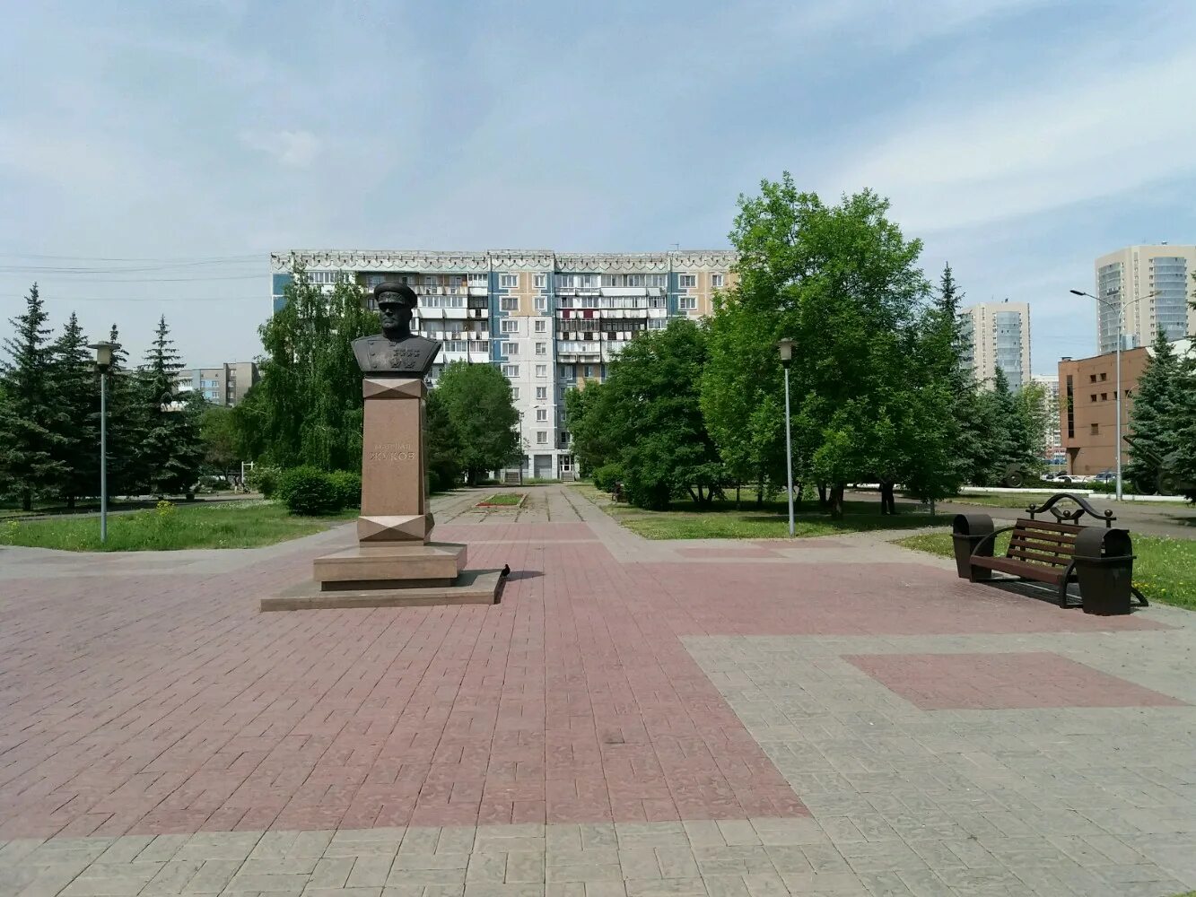 Площадь жукова фото Photo: Сквер имени Жукова, square, Kemerovo - Kuzbass Region, Novokuznetsk, Zhuk
