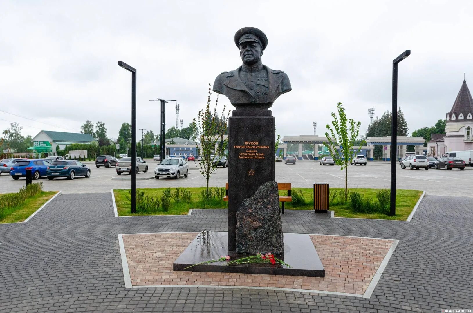 Площадь жукова фото Как прошел День памяти и скорби в Центральной России. Фоторепортаж ИА Красная Ве