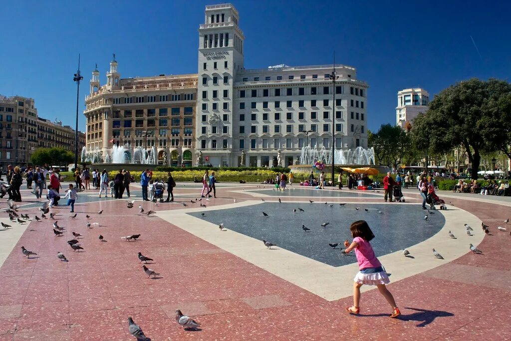 Площади барселоны фото 2013-04 Spain 130 Plaça de Catalunya (English "Catalonia S. Flickr
