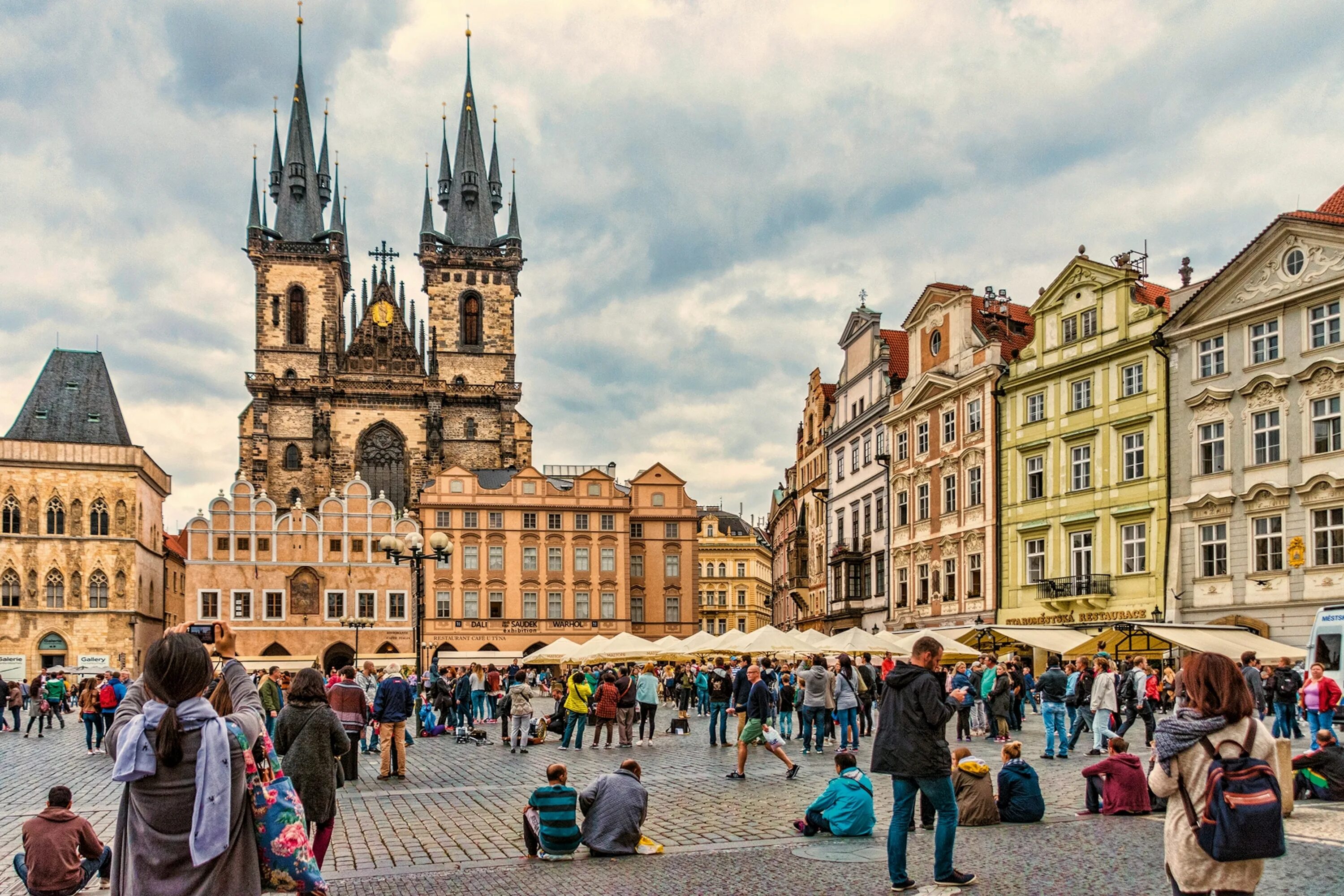 Площади европы фото A food guide to Prague