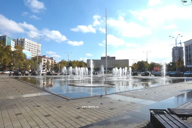 Площади краснодара фото Краснодар - Театральная Площадь, фонтан и театр драмы им. М. Горького