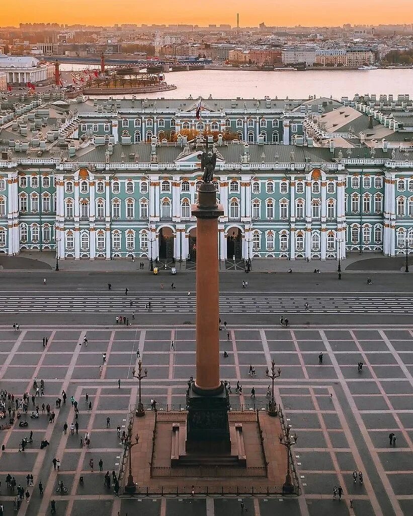 Площади санкт петербурга фото Дворцовая площадь.