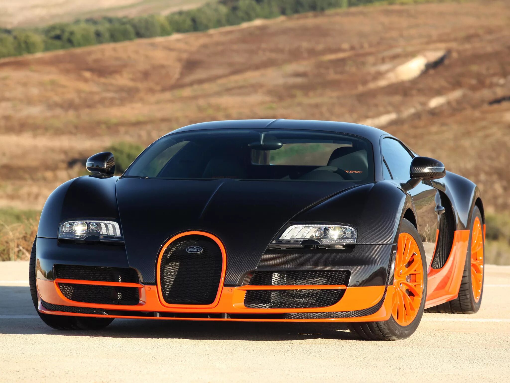 Площадка фото машины Download wallpaper supercar, Bugatti Veyron, black, Super Sport, orange, hyperca