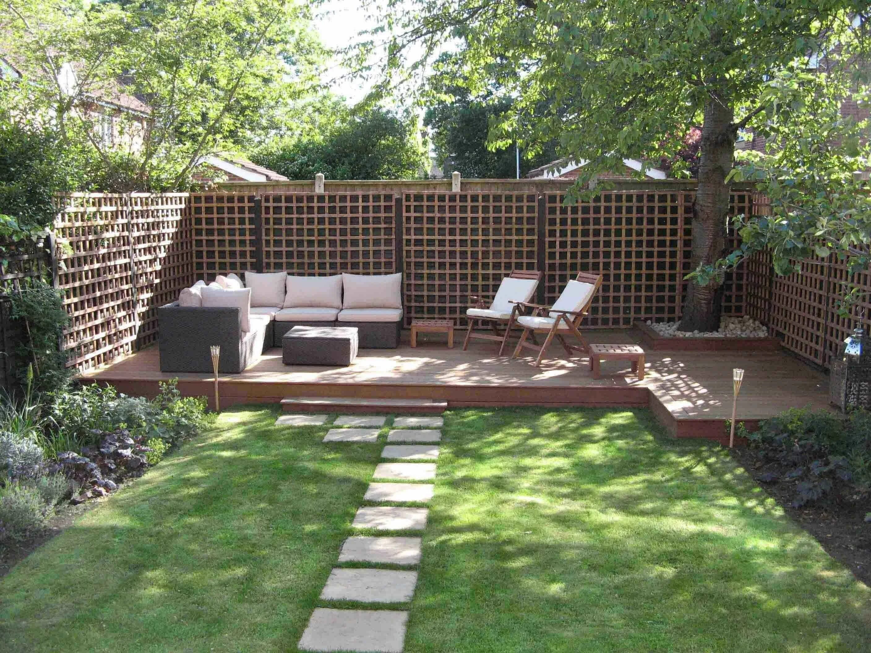 Площадки в ландшафтном дизайне Image result for recycled seating for garden Small backyard landscaping, Modern 