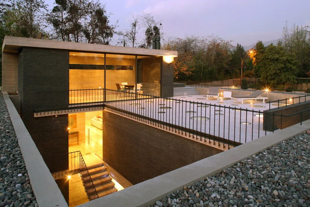 Плоская крыша частного дома варианты Gallery of House 2 / Eduardo Berlin Razmilic - 5
