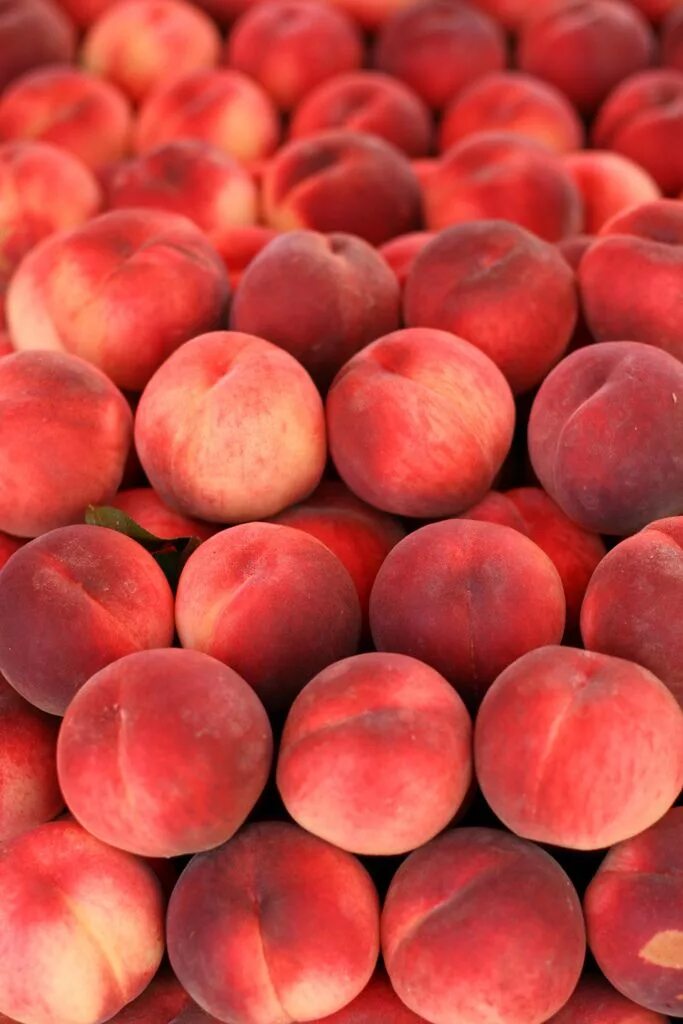 Плоские персики фото Peaches Aesthetic food, Fruit, Peach