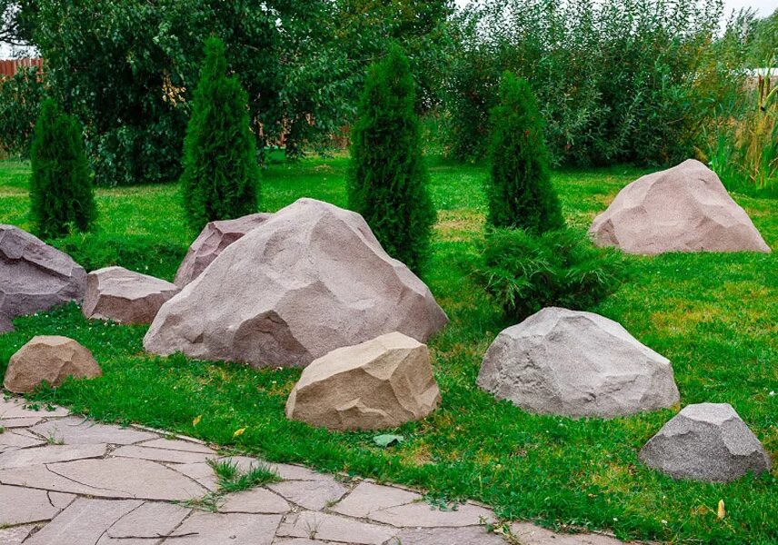 Плоский камень для ландшафтного дизайна Строительство город. Гранит в городском сторительстве.