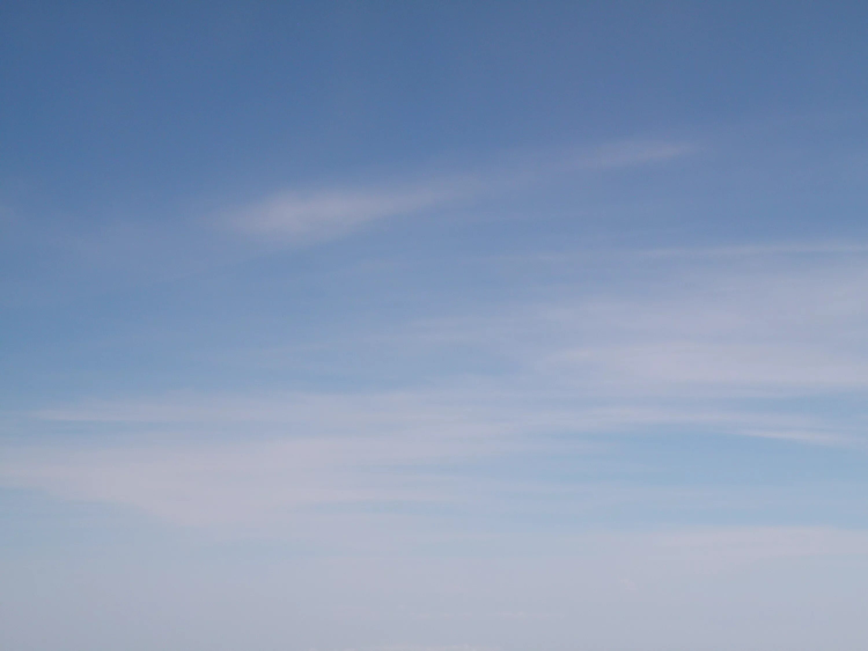 Плоское небо фото File:Calm Sky 4190265.JPG - Wikimedia Commons