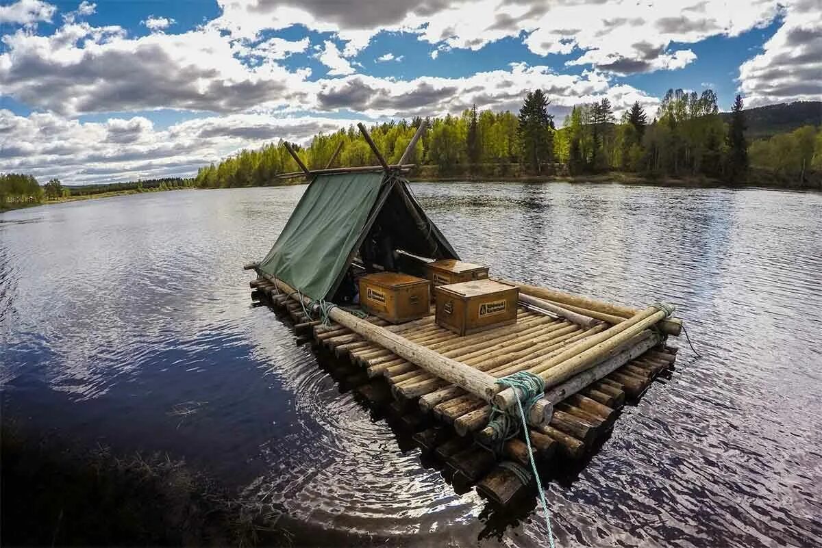Плот деревянный фото Huck Finn' Raft Trip: 5 Days Down Swedish River GearJunkie Bushcraft camping, Wi