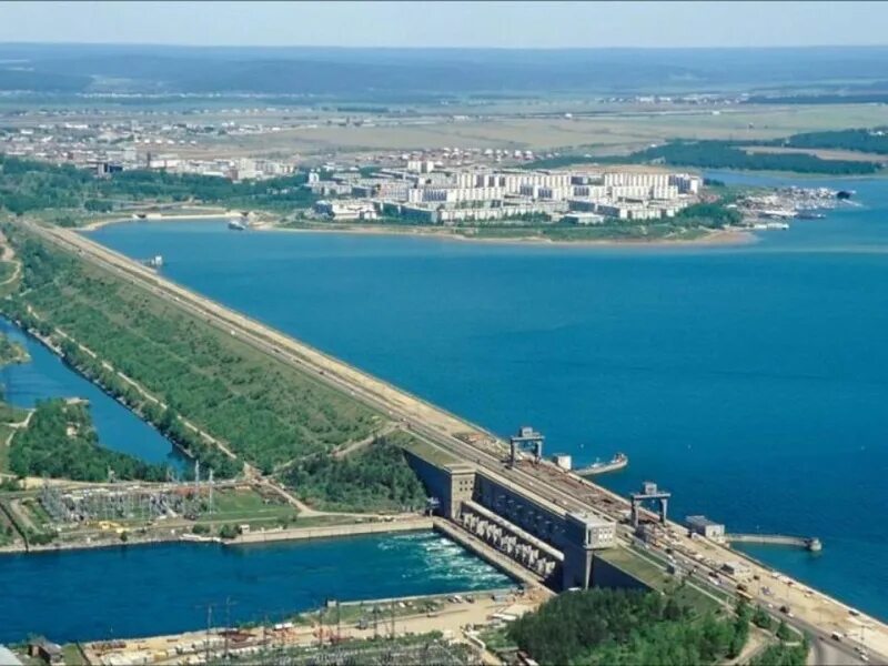 Плотина гэс иркутск фото Гидроэлектростанции России увеличили производство электроэнергии в апреле на 21