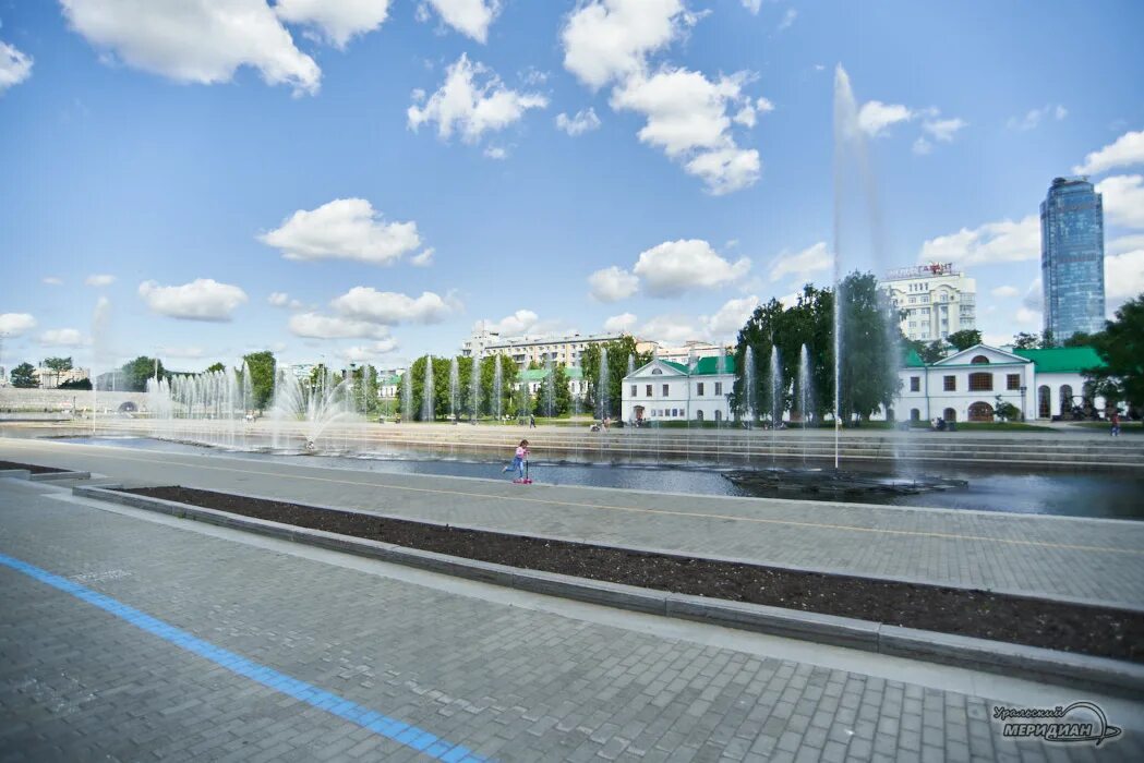 Плотинка свердловская область екатеринбург проспект ленина фото Плотинка Екатеринбурга может попасть на 5-тысячную купюру