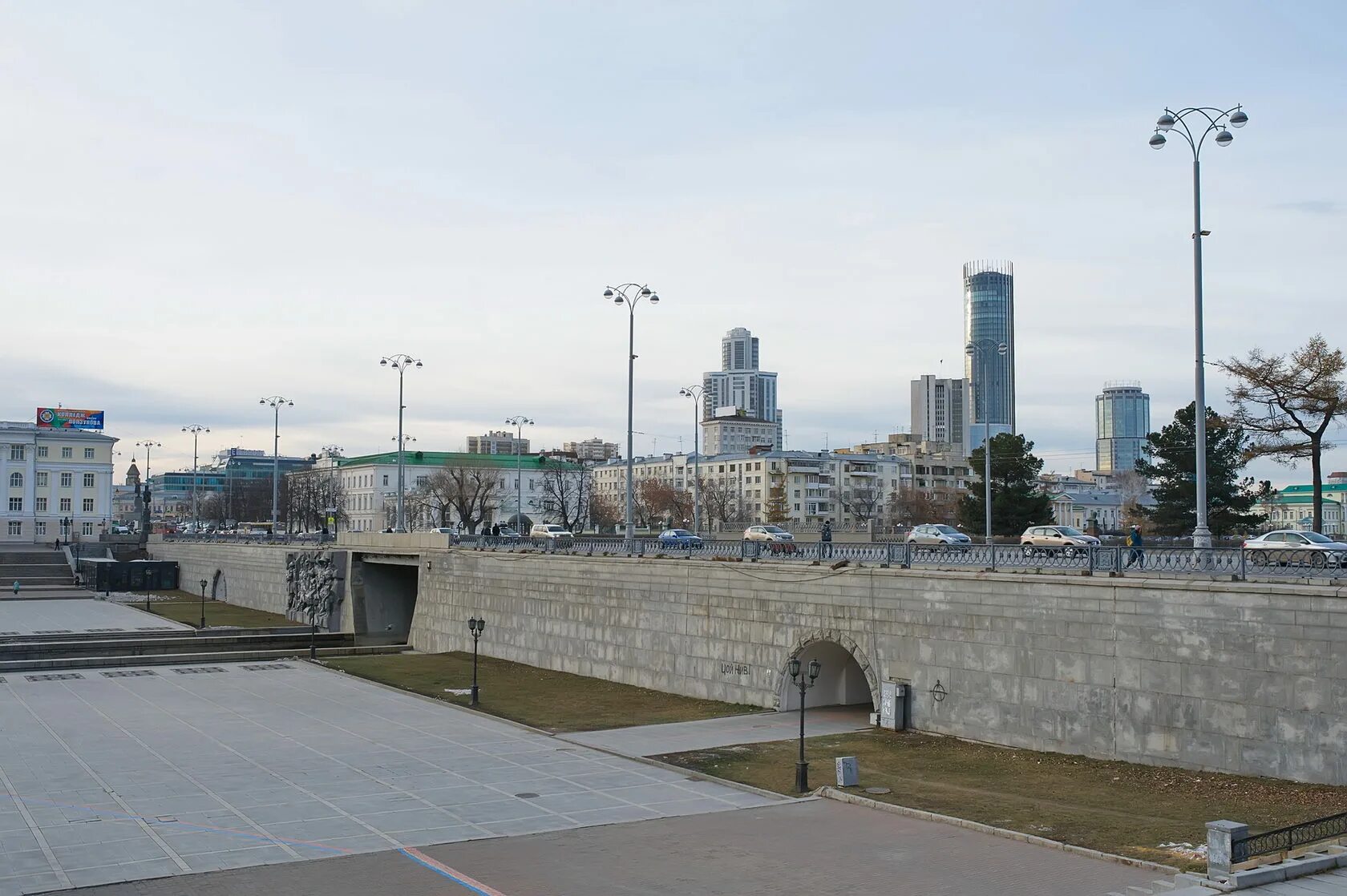 Плотинка свердловская область екатеринбург проспект ленина фото Центр города - Уктус, 30 фабрик на Плотинке, медная долина Юго-Запада: с чего на