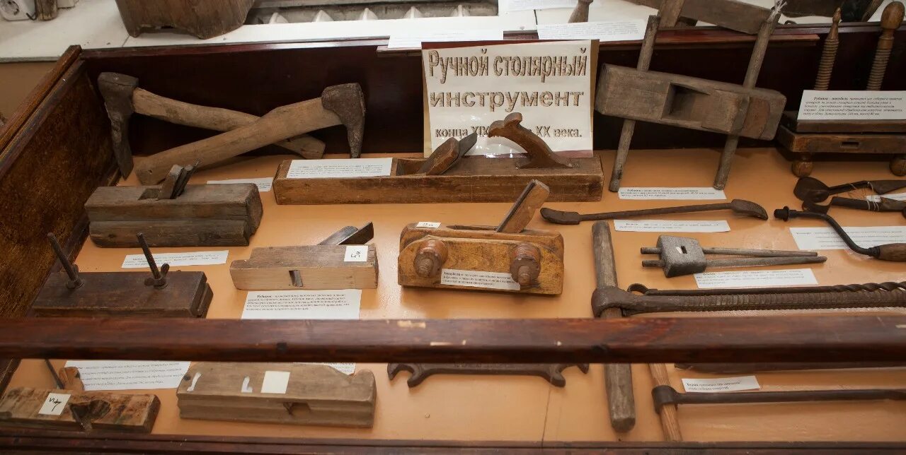 Плотницкий инструмент фото Экспозиции музея