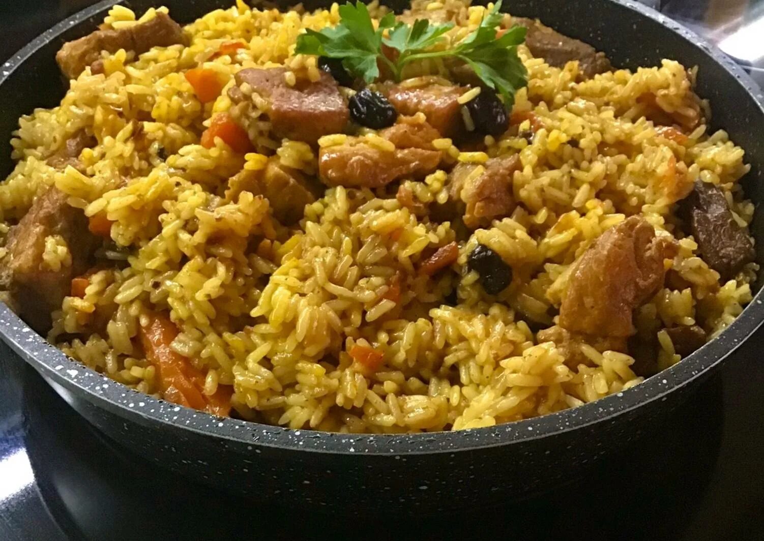 Плов на сковороде со свининой фото Картинки ГОТОВИТЬ ПЛОВ С КУРИЦЕЙ РЕЦЕПТ