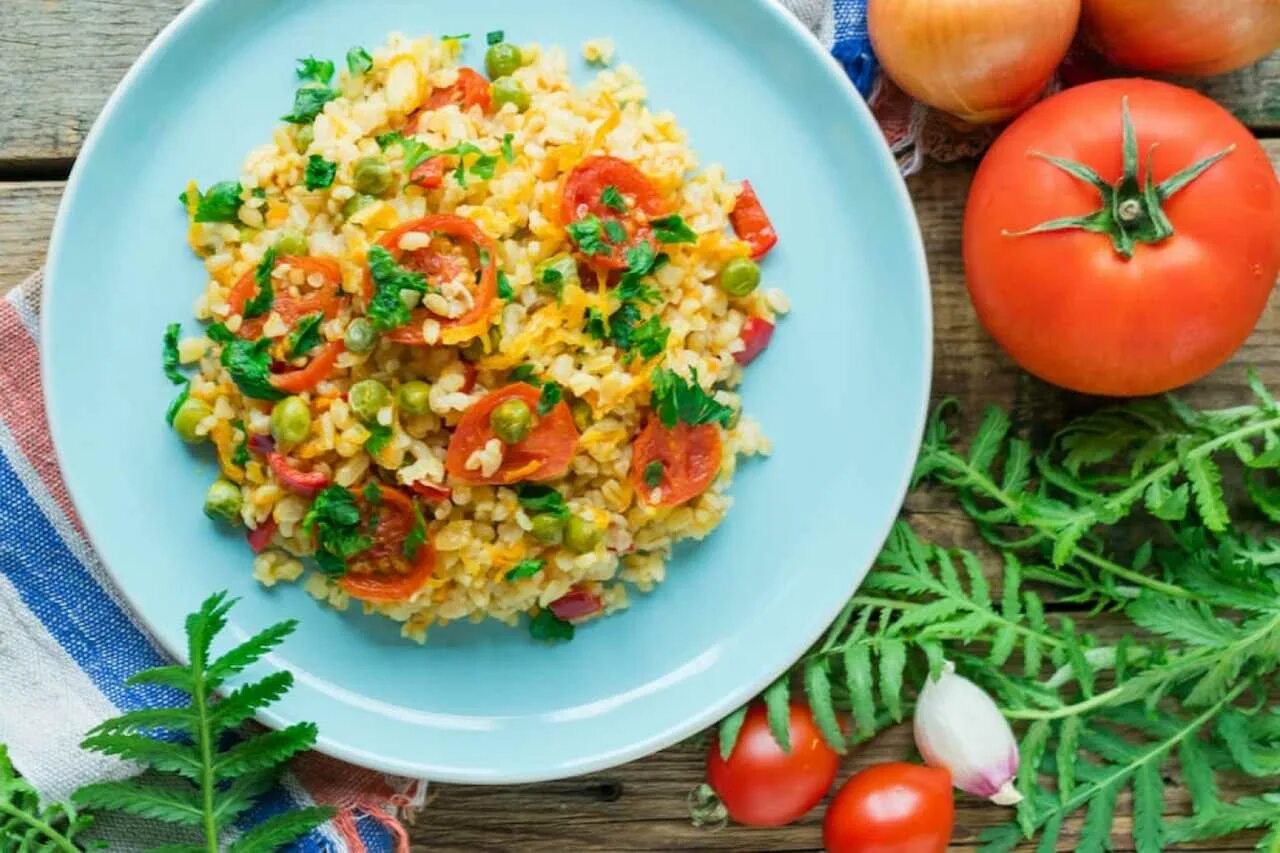 Плов с овощами рецепт с фото Булгур с овощами и сардельками с доставкой - Крым Ланч