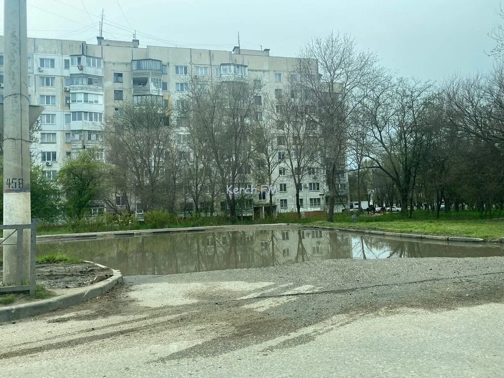 Плутон ул генерала петрова 4 керчь фото Керчане просят быстрее отремонтировать дорогу на дублёре ул. Генерала Петрова - 