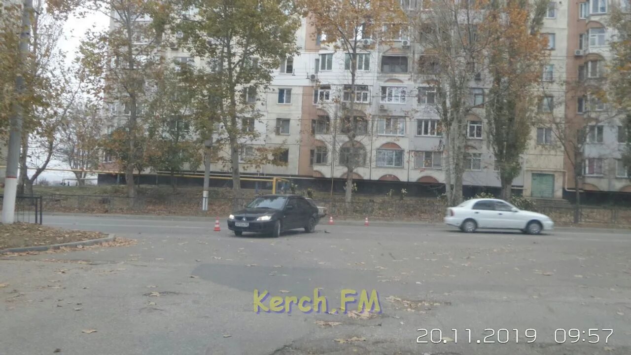 Плутон ул генерала петрова 4 керчь фото На Генерала Петрова в Керчи произошла авария " Керчь.ФМ