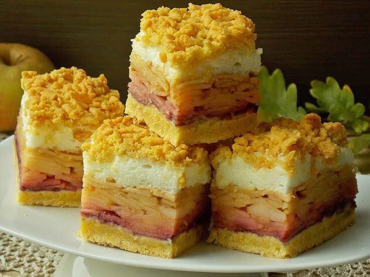 Пляцок с яблоками рецепт с фото закарпатский Пляцок "Королівська шарлотка" : Ням ням за 5 хвилин