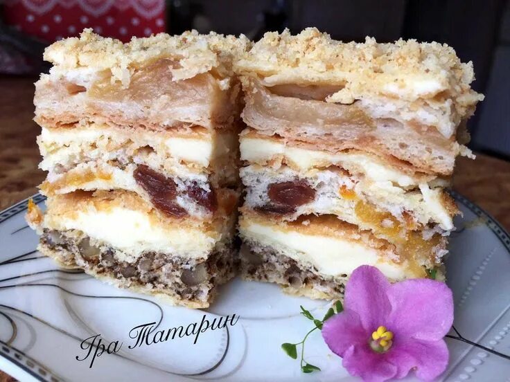 Пляцок с яблоками рецепт с фото закарпатский Пляцок "Празниковий з курагою" : Ням ням за 5 хвилин Favorite desserts, Food, Ba