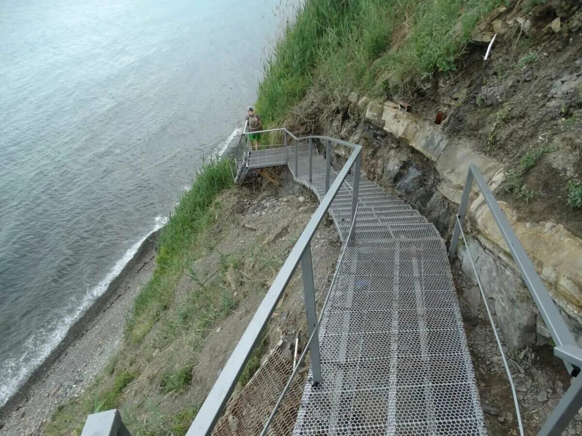 Пляж 300 ступеней анапа фото 300 ступеней: лестница, ведущая к морю Анапы. KrasGo! Интересные факты и места К