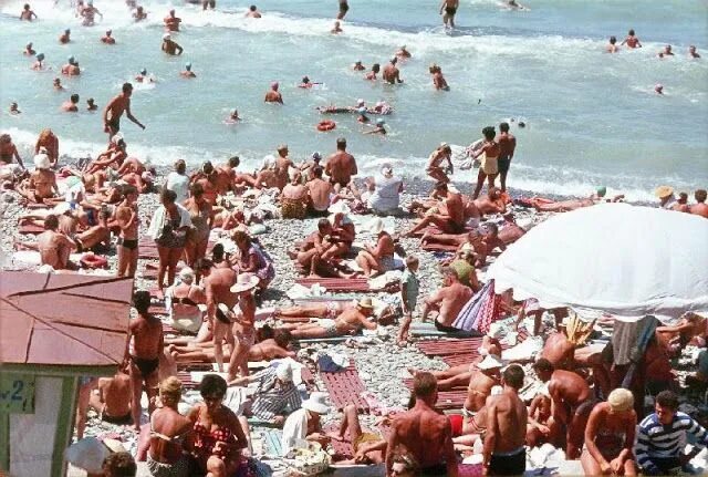 Пляж 80 годов фото USSR Photos from 1960-1970 Street scenes, Colour photograph, Scenes