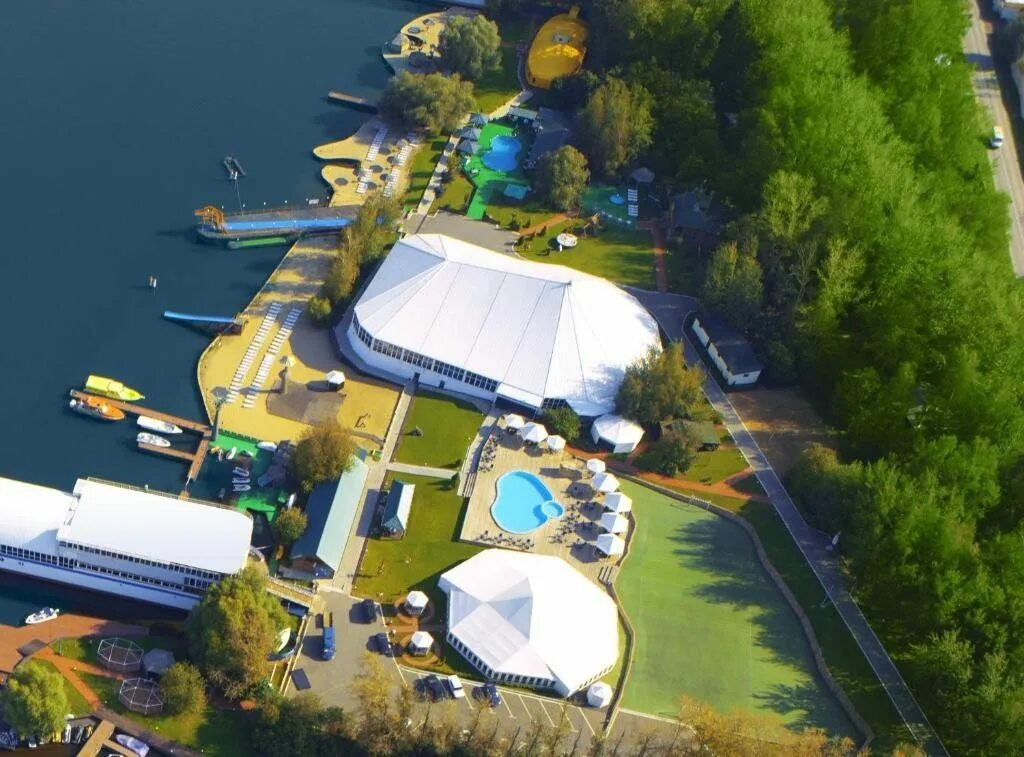 Пляж адмирал фото Отель Адмирал Марина Клаб 2*, Грибки, цены от 1500 руб. 101Hotels.com