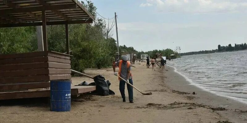 Пляж астрахань ленинский район фото В Астрахани готовят к открытию городские пляжи Дзен