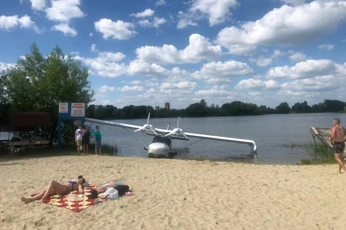 Пляж барковка пенза фото В Пензе гидроплан внезапно приземлился рядом с отдыхающими на Русеевском пляже