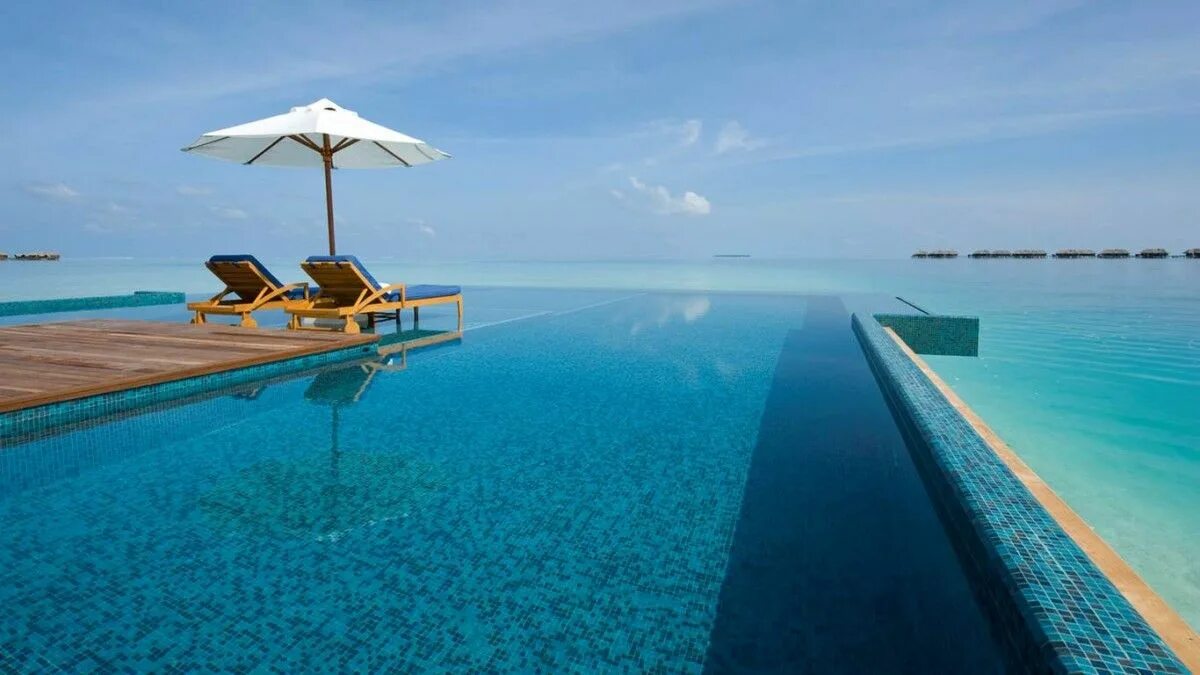 Пляж бассейн фото 11 Alternative Uses for Pool Noodles - Sunplay Infinity pool, Pool, Hotel pool