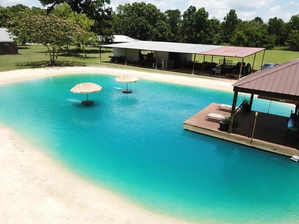 Пляж бассейн фото This Southern company can put a beach in your backyard, and we're so in Beach en