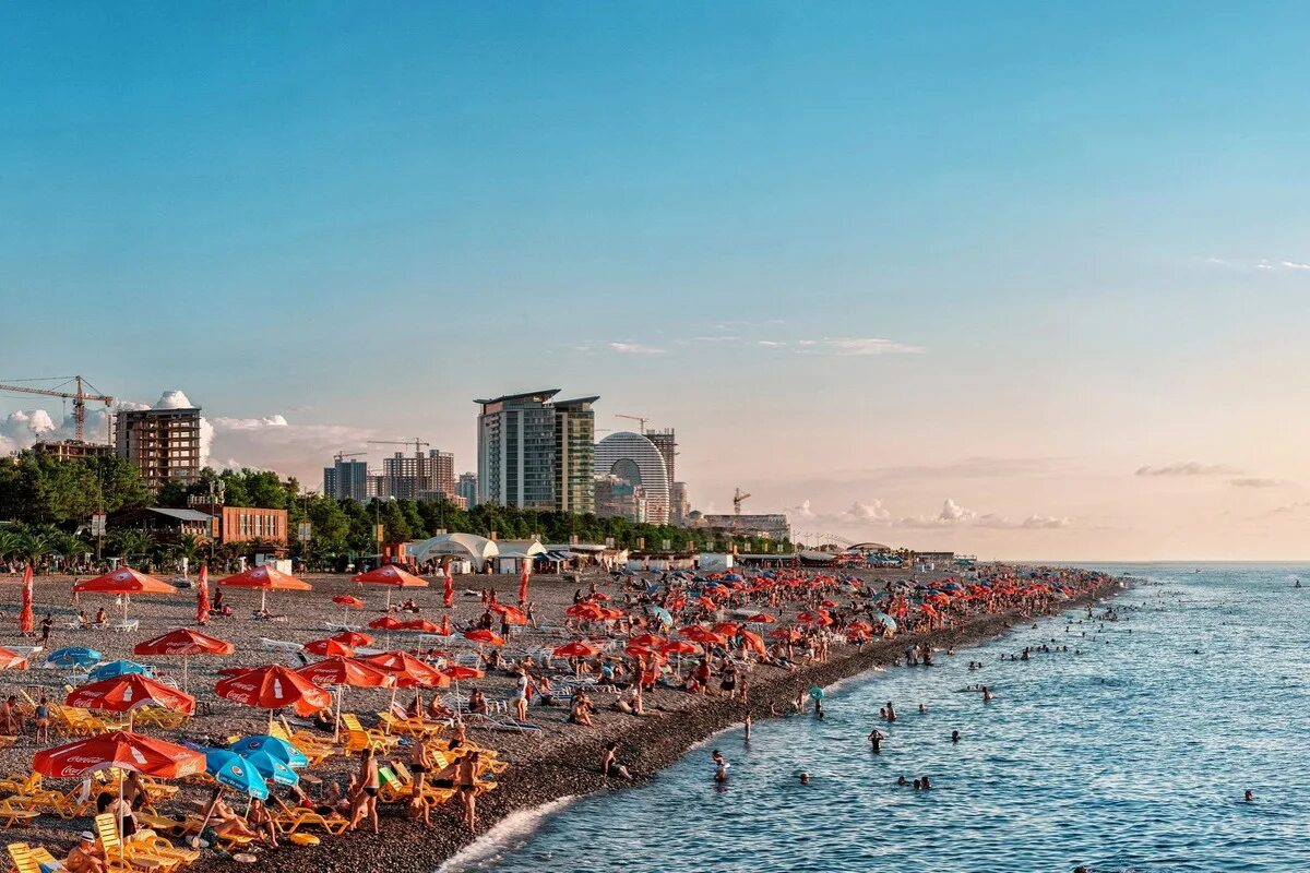 Пляж батуми фото Батуми - город, влюбляющий в себя с первого взгляда