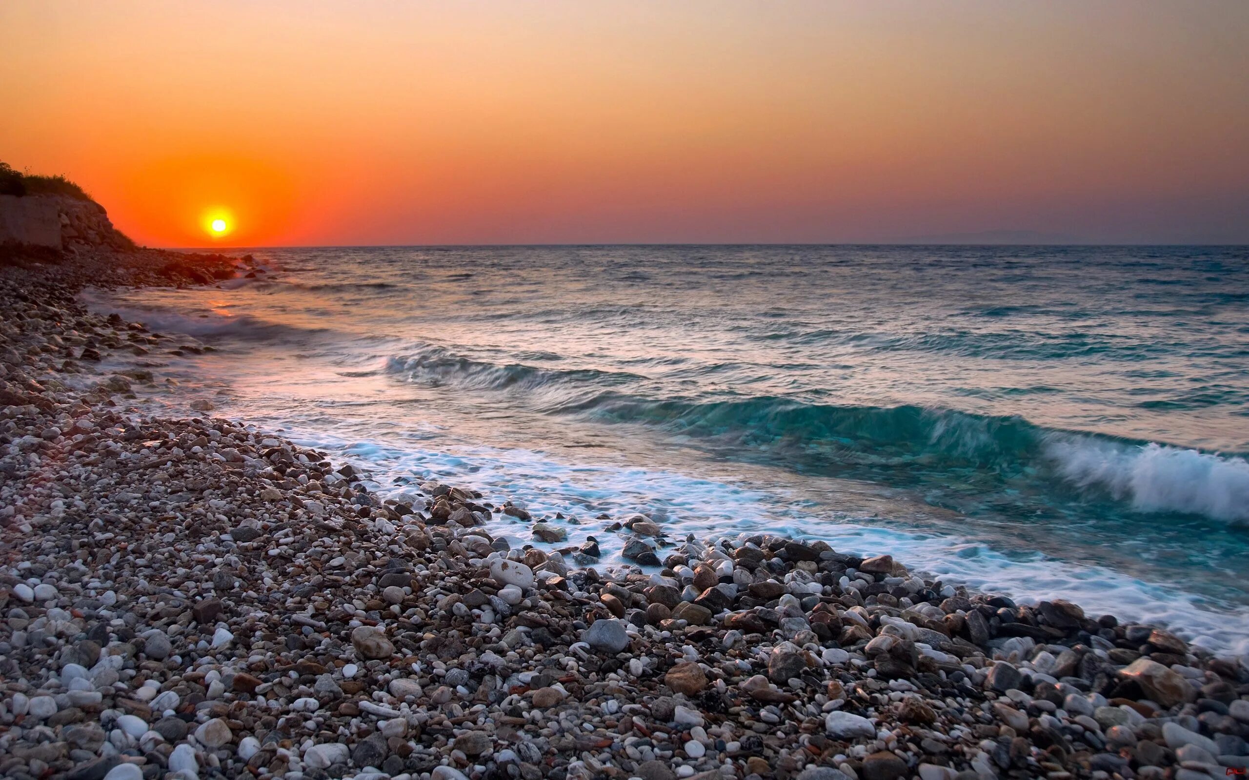Пляж черного моря фото Pin on Сочи Beach wallpaper, Beach background, Beach at night