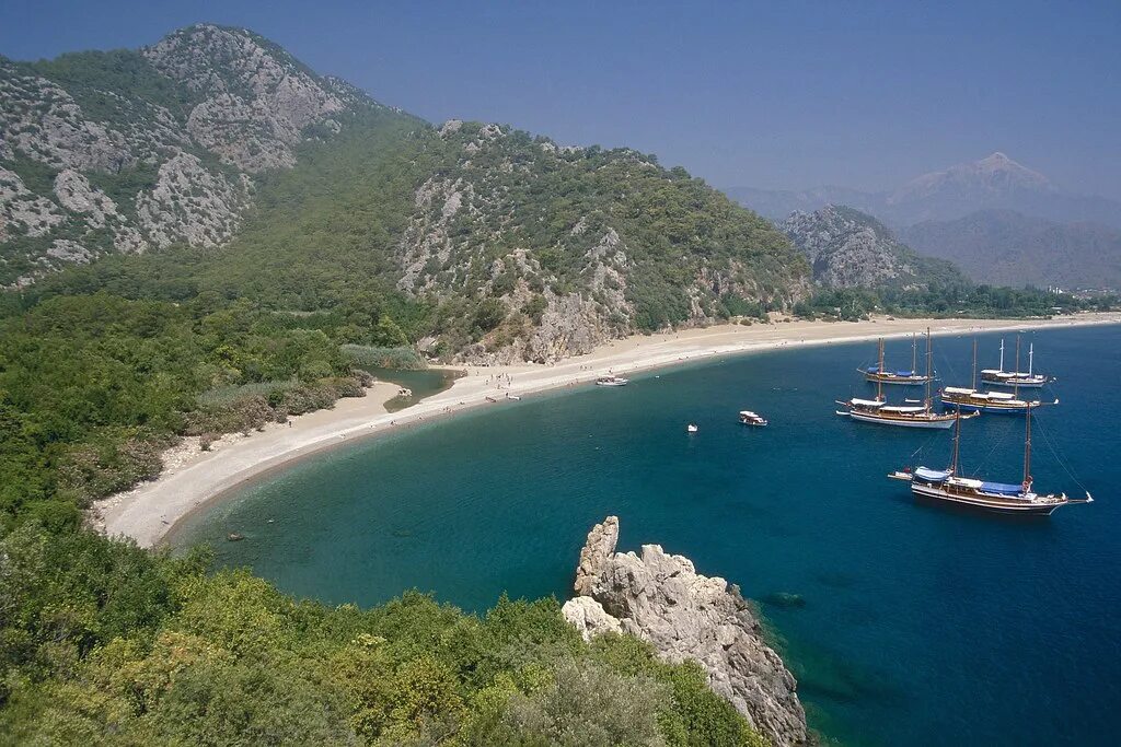 Пляж чиралы турция фото Turkish Coast We've released this photo under Creative Com. Flickr