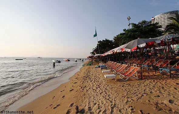 Пляж джомтьен фото Thailand 2010: Pattaya -- Beach road, Viewpoint, Jomtien Beach, Walking Street