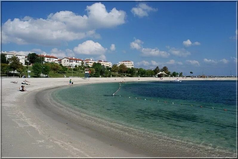 Пляж ешилькей стамбул район бакыркей ешилькей фото Yeşilköy coastline, İstanbul, Turkey. It's always nice to walk here by the sea i