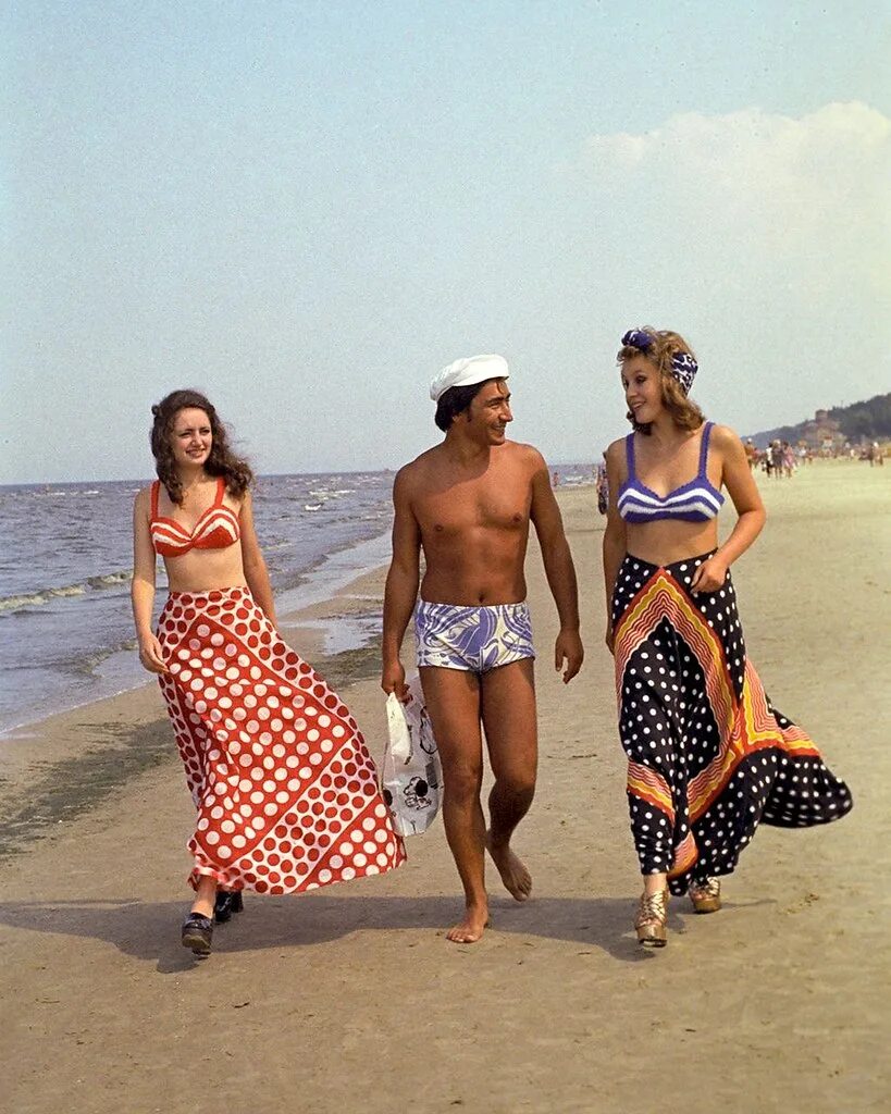 Пляж фото 1970 Простые фотографии из СССР! Мост, Загорские блины, Она такая, Нерв, Тренер, Сове