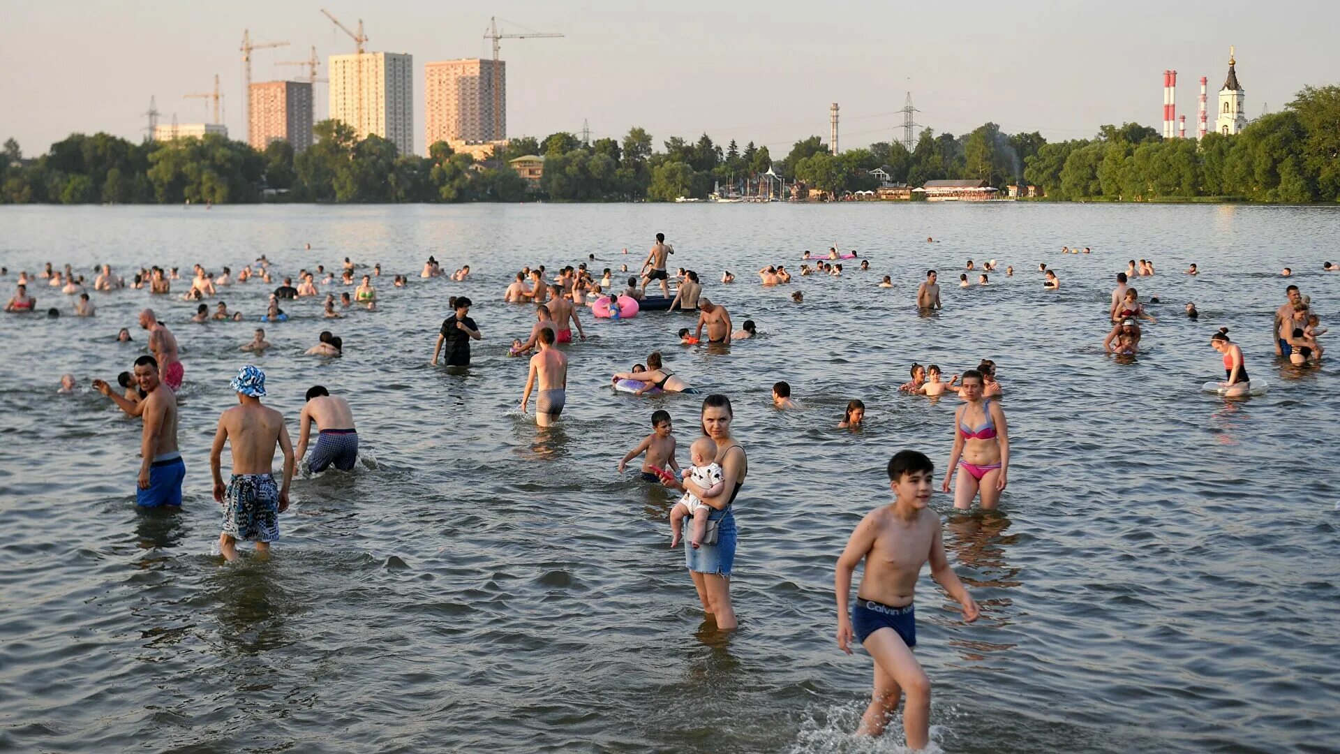 Пляж фото купаться Искупаться - блог Санатории Кавказа