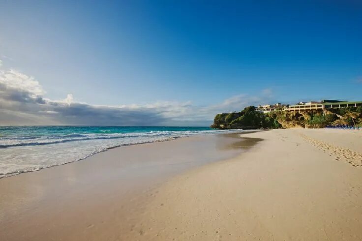 Пляж фото обычных Relax and Unwind with Beauty of Barbados' World Famous Crane Beach Luxury beach 