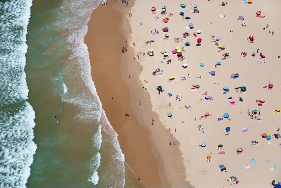 Пляж фото сверху Costa de Caprica, Lisbon, aerial photos Aerial beach photography, Gray malin pho