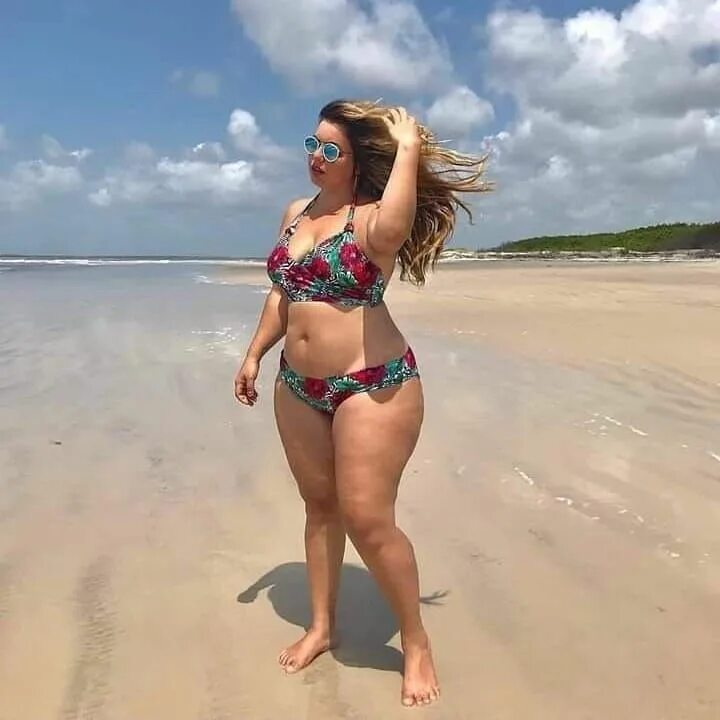 Пляж фото женщин большие Instagram post by Goordita.. * Oct 29, 2019 at 12:46am UTC Plus size swimsuits, 