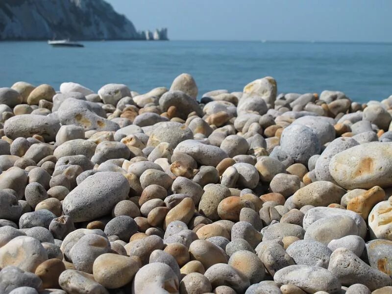 Пляж галька фото Beach_Pebbles_Sea_05