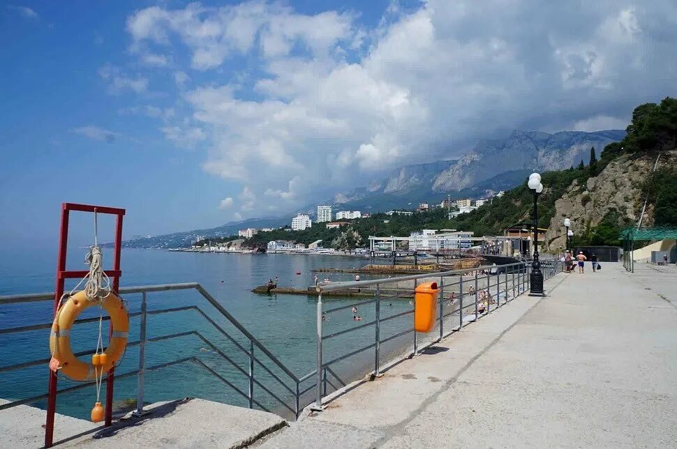 Пляж гаспра крым фото Купить квартиру в Гаспре, в нашей базе - 10 предложений по продаже квартир на пе