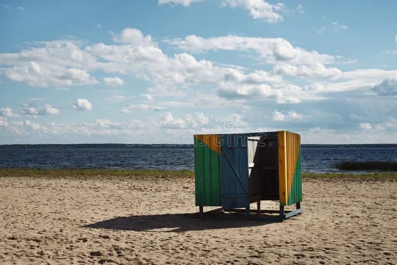 Пляж кабинки фото Changing Cubicles on the Beach Stock Image - Image of ocean, seaside: 54116631