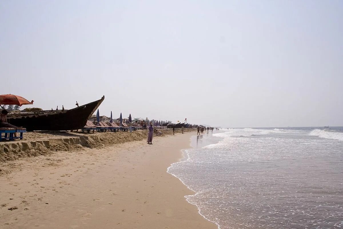 Пляж калангут гоа фото File:Boats on the Calangute beach, Goa.jpg - Wikipedia