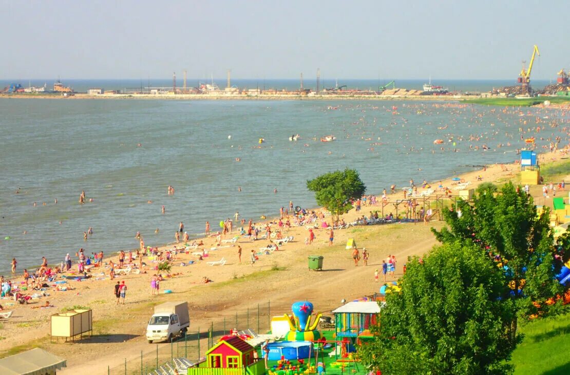 Пляж краснодарский край ейск фото Ейск, Россия - Туристер.Ру