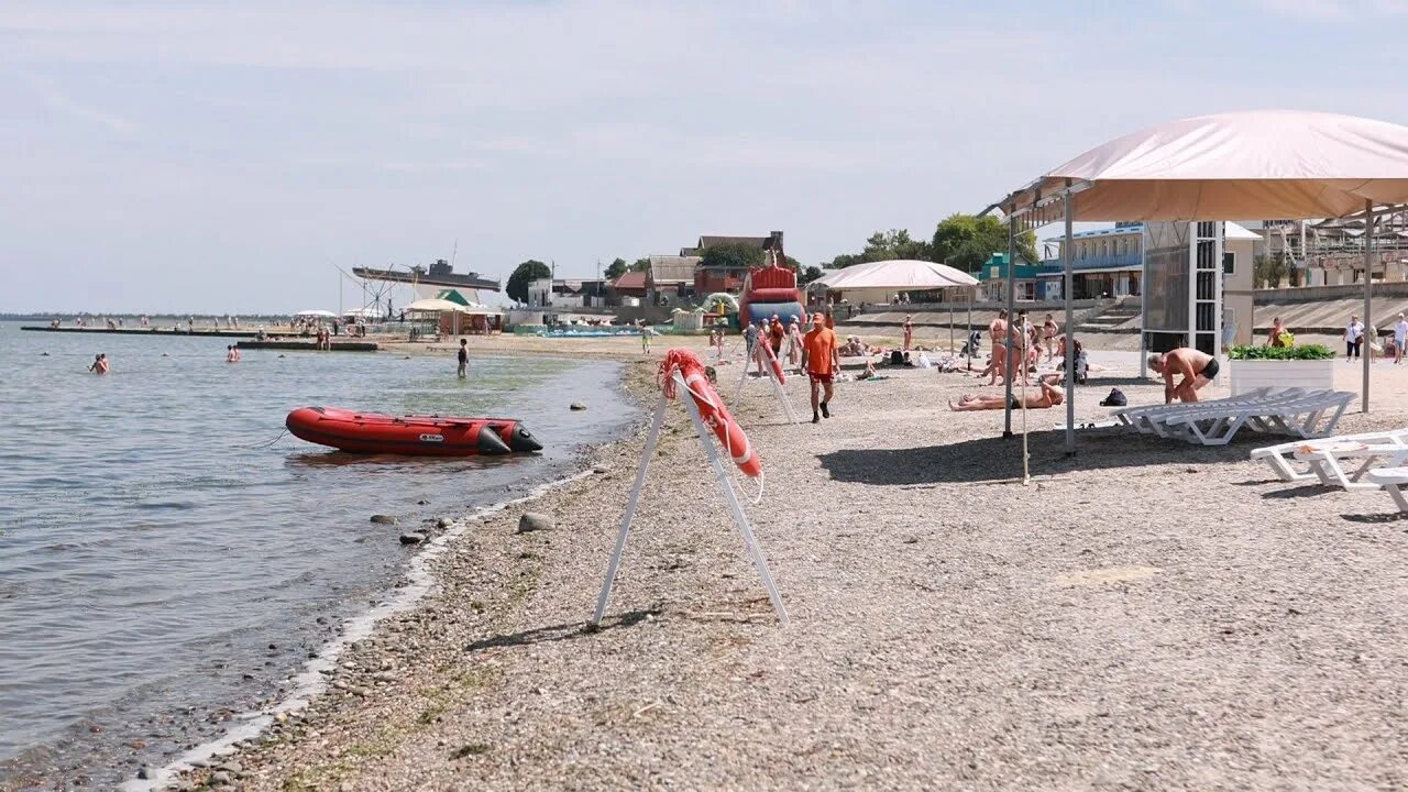 Пляж краснодарский край приморско ахтарск фото В Приморско-Ахтарске ежедневно проходит мониторинг состояния зон купания. - YouT