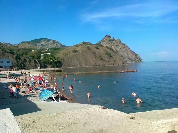 Пляж курортное крым фото Приглашаем отдых у Черного моря в п. Курортное, у подножья заповедника "Кара-Даг