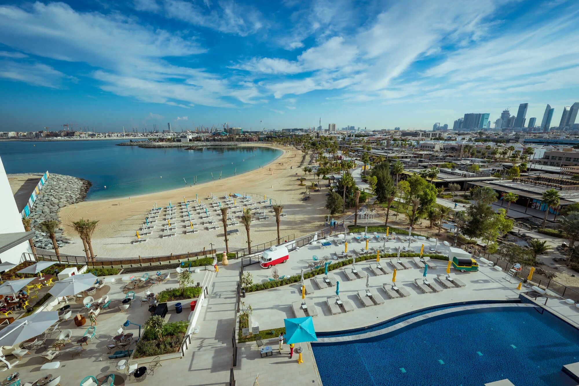 Пляж ла мер фото Best Beach Hotels in Dubai Rove Hotels